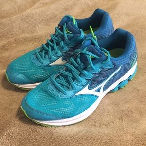 Mizuno Wave Rider 21